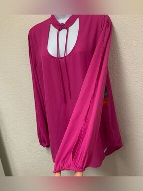 Bold Elements Top Blouse Women’s Sz L Fuchsia Open Long Sleeve Keyhole Neckline